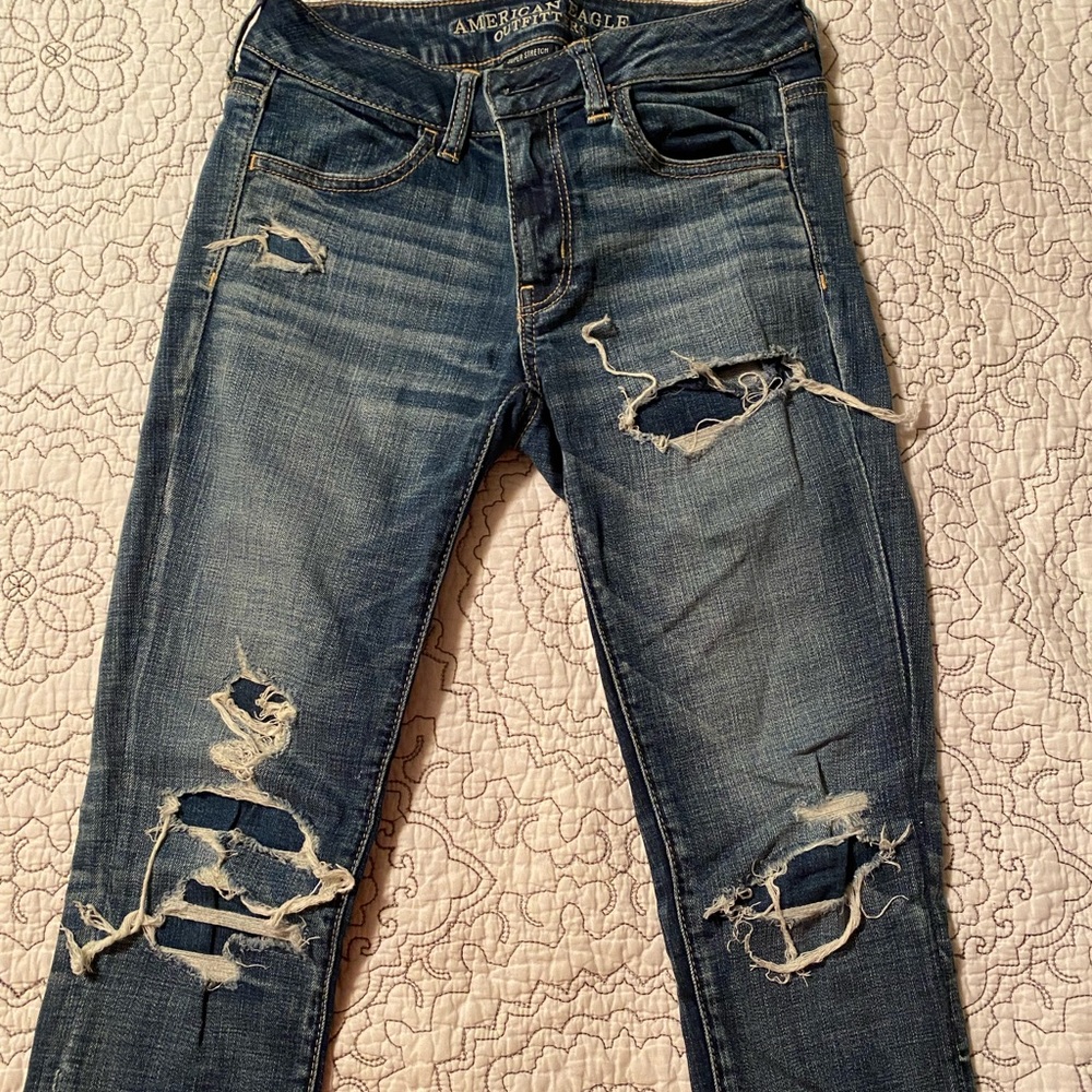 American Eagle distressed super stretch jegging, size 4